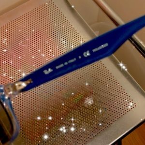 Glasses used one time 100% auth